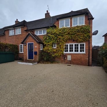 Resin bonded driveway