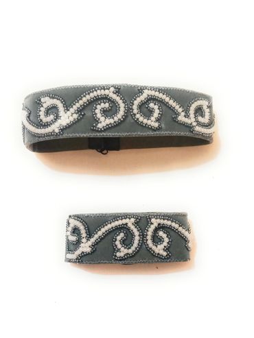 Velvet Choker Bracelet Set @ Rs 299