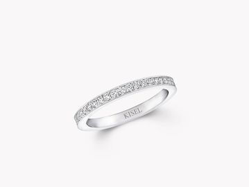 Round diamond wedding band