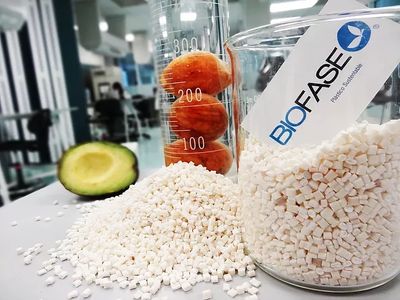 Morelia, Michoacán-based Biofase is manufacturing biodegradable cutlery and straws made out avocado