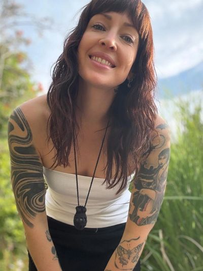 Hi, I'm Bella and I am here to help you with your booking...
Are you deciding between a reading and a healing session, or perhaps considering a combination of both for your self care rituals? Let's explore what's right for you to meet you where you are now in your wellness journey, whether you are interested in channelled messages, tarot and oracle readings or intuitive Reiki healing.
