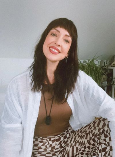 Bella is an intuitive and psychic Usui Reiki Master offering a tailored treatment. Whether you require help with your emotional and mental well being; wish to enhance spirituality, peace and balance; or assist the physical body during a short or long term illness alongside medical treatment, Bella can help facilitate self-healing and energy flow where required. 



Bella works with Usui Reiki energy through the chakras and aura, using her intuition and personalised intention for you. She works with light or soft touch and is respectful of boundaries and all clients’ needs. The overall experience is enjoyable and some clients have seen colours or visuals, experience a floating or out of body type feeling, energy moving within the body or sense “helping hands”, a phenomena of more than two hands working on your energy body at the same time. Bella uses her intuition, psychic clair gifts and empathic skills to guide her throughout. Talking through what comes up in the session can help you understand the root cause for any experiences in your life and may help guide you or assist in your spiritual or healing journey.



Bella’s work with nature, plants and the elemental world gives her a gentle focus and believes her connection to Spirit assists her practice on the aura and energy. For a 360 approach to your healing journey why not try our 360 Healing Appointments that include a Tarot & Oracle reading and/or a Mediumship connecting to a loved one alongside a Reiki appointment? These sessions will allow you to broaden your understanding of yourself and the magic and beauty of Spirit and Source and a deeper healing and connection during Reiki energy work. Clients leave these appointments feeling lighter and happier with a bounce in their step and wonder in their eyes.