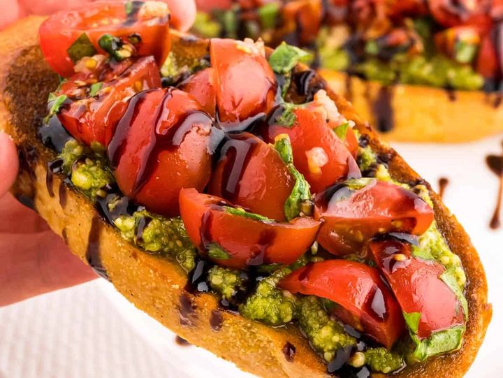 Pesto Tomato Bruschetta