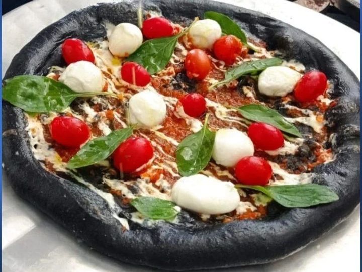 Charcoal Pizza