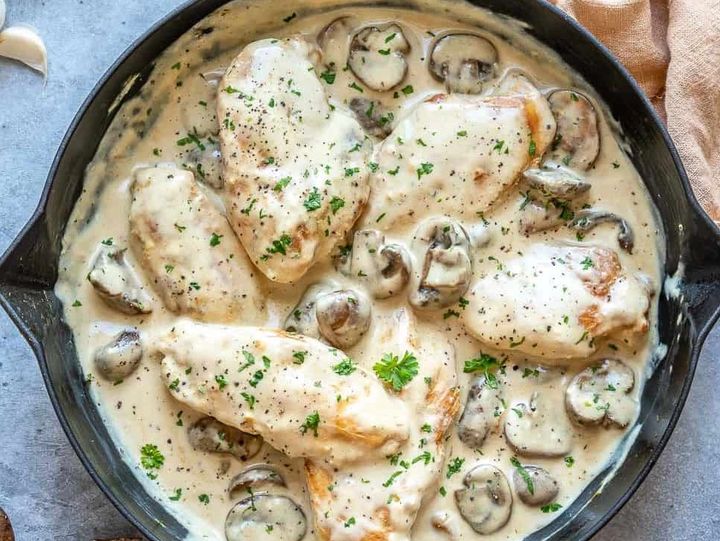 Creamy Mushroom Chicken Curry