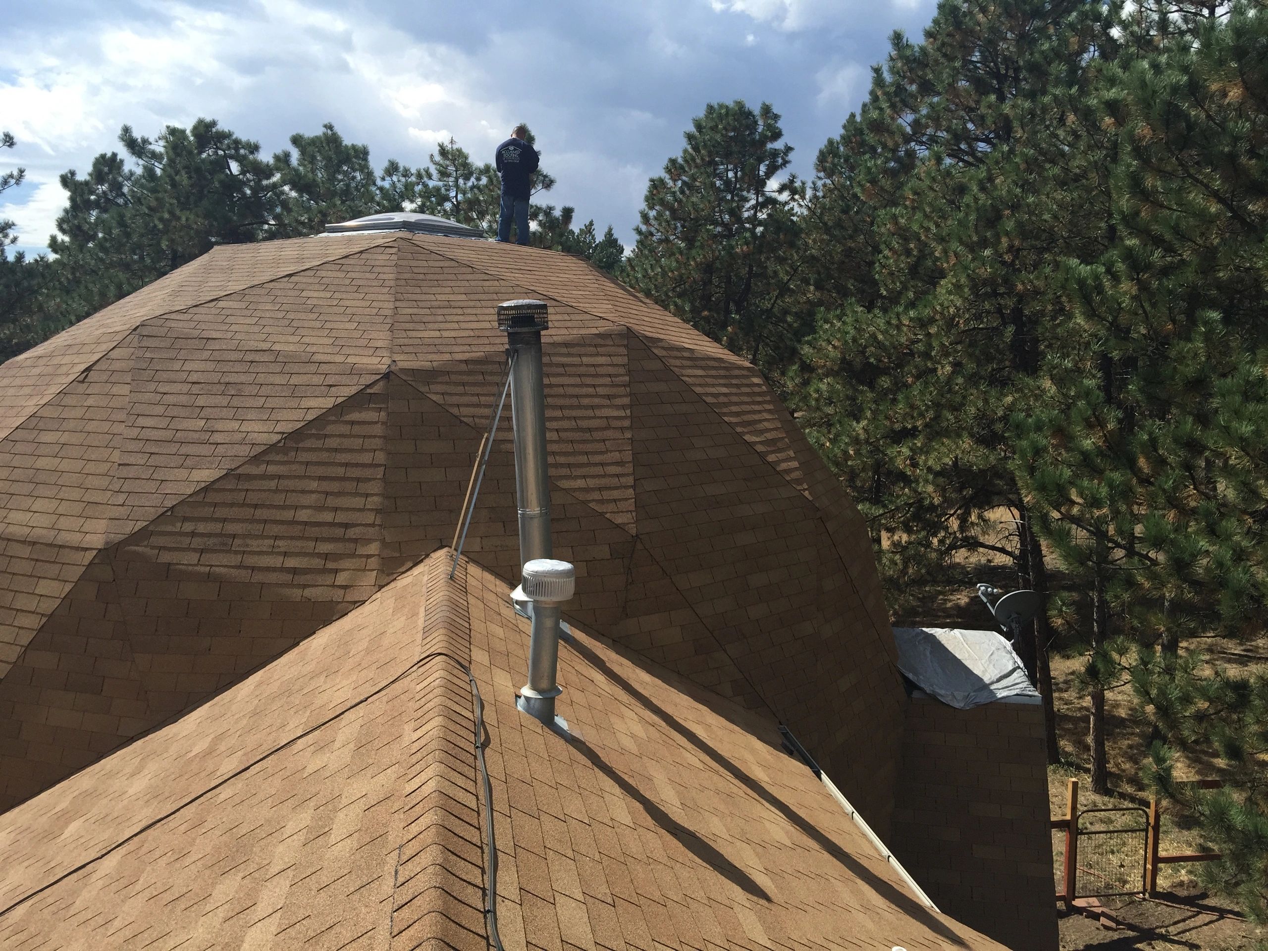 Specializing in custom metal and asphalt roofing systems.