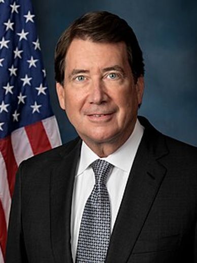 A photo of the candidate.