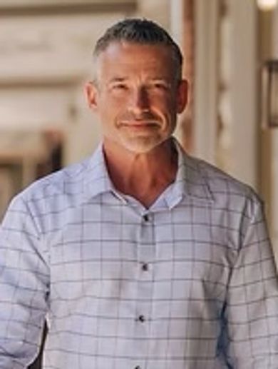 A photo of the candidate.