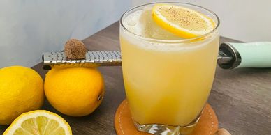 Pear & Nutmeg Mocktail

with fresh pear juice, lemon juice, honey syrup, sea salt and nutmeg