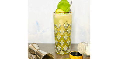 Cucumber & Juniper mocktail

Fresh cucumber juice, juniper infused agave, lime juice, seltzer water
