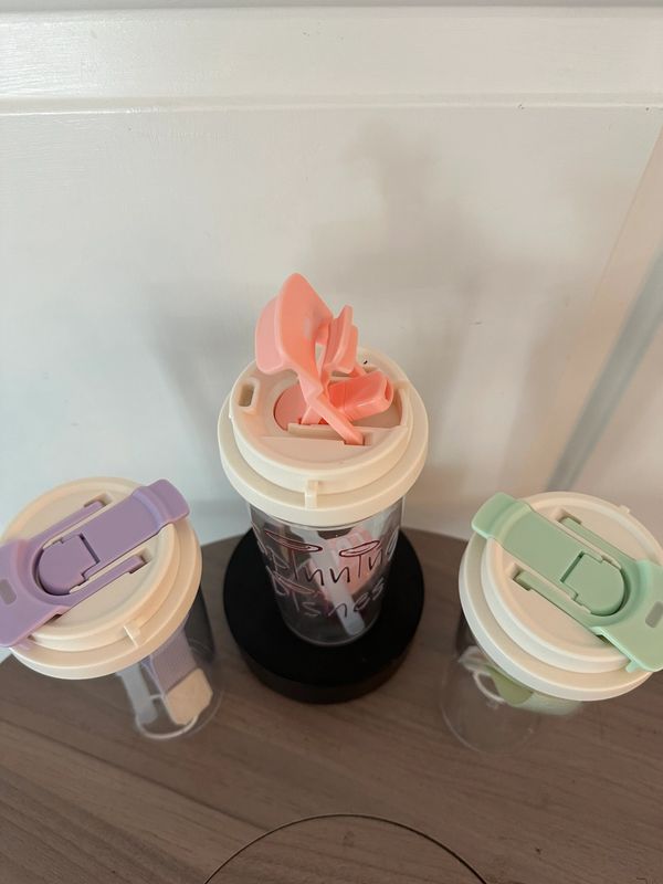 Plastic Tumbler (20 oz) - Image 2