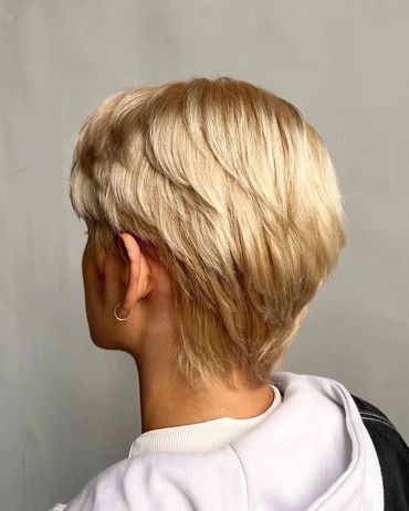 • Full Color • Highlights • Retouch • Balayage  • Gray Hair • Hair care •  Hair treatment