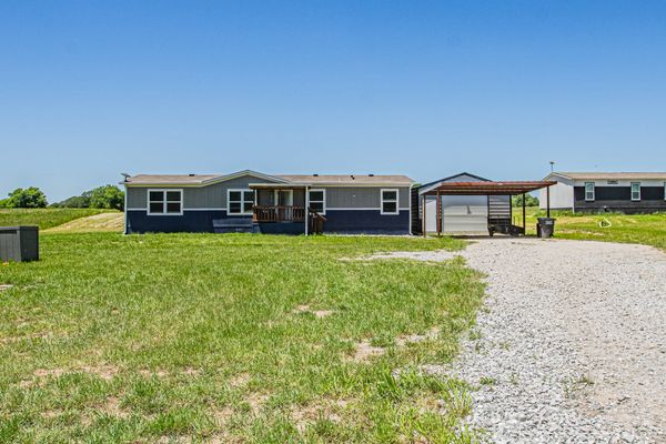 Modern double-wide manufactured home in Fort Worth, Texas