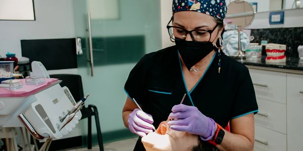 SERVICIOS DE ODONTOLOGÍA GENERAL