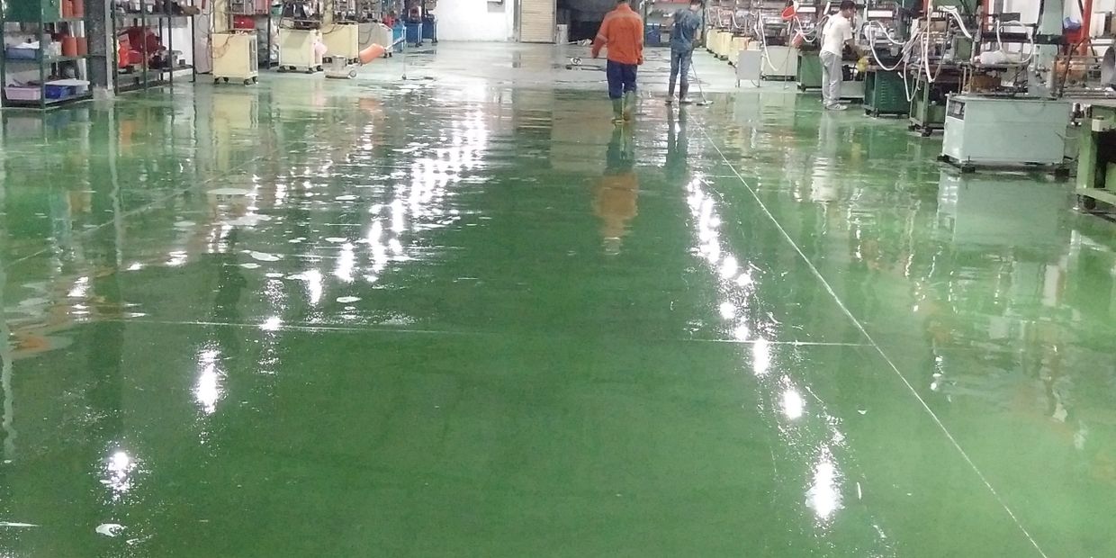 Polished concrete floor in a large warehouse