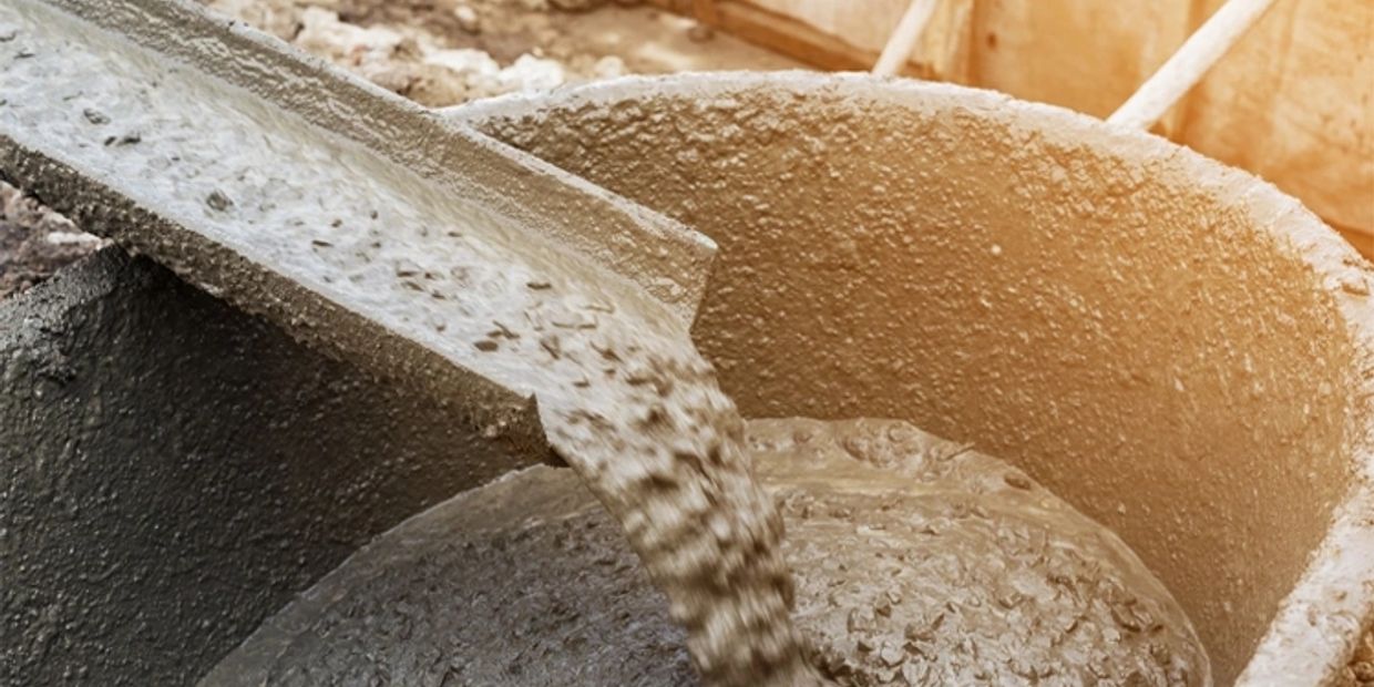 Misturar isopor no concreto ajuda muito a criar uma solução resistente, leve e barata