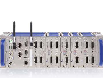 A modular electronic device with multiple serial ports and antennas.