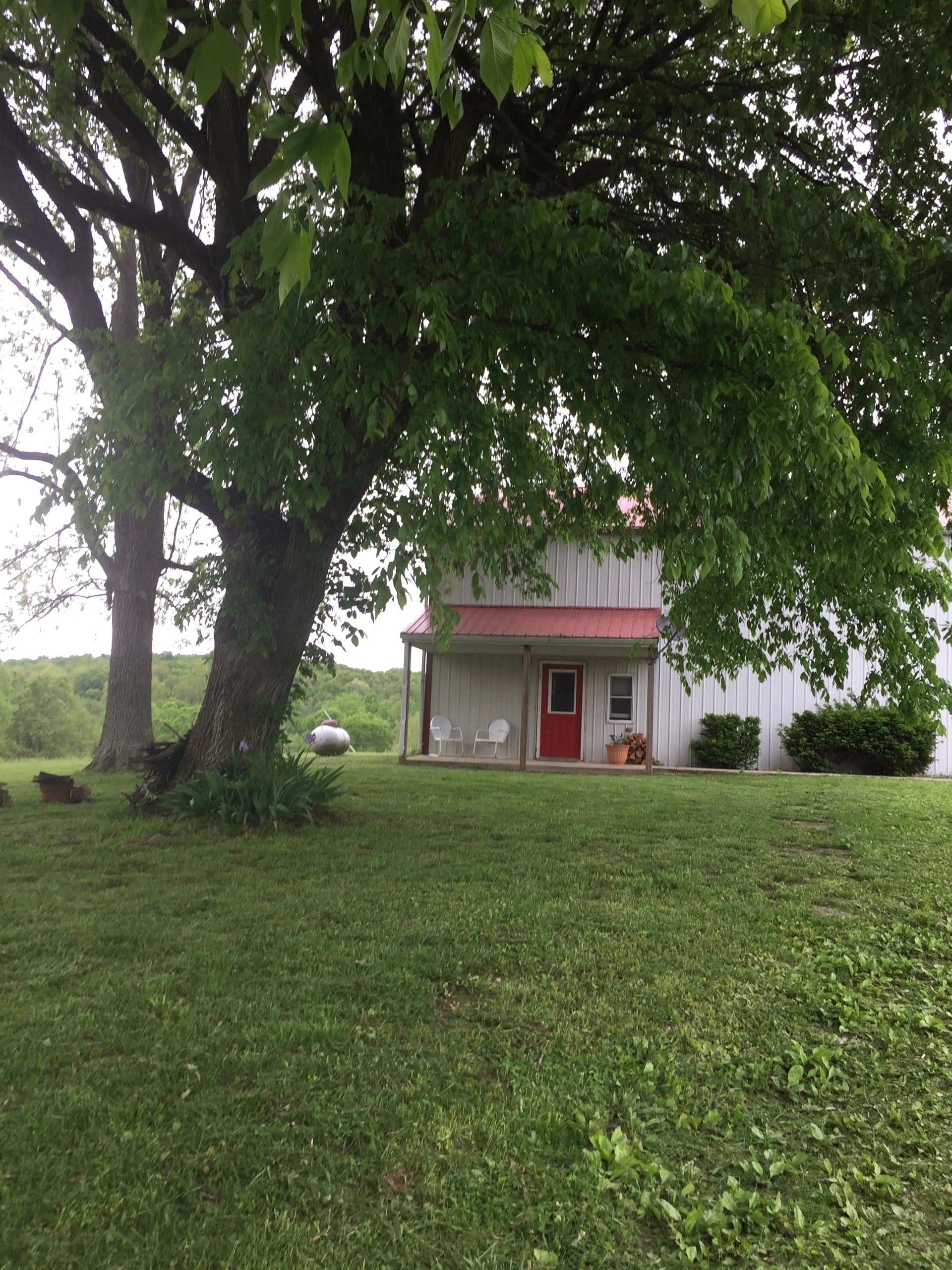 Hilltop Hideaway Log Cabin Resort — photo 36 of 43