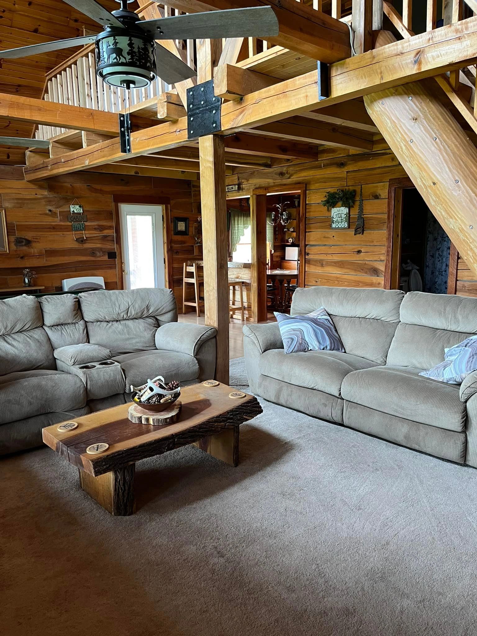 Hilltop Hideaway Log Cabin Resort — photo 5