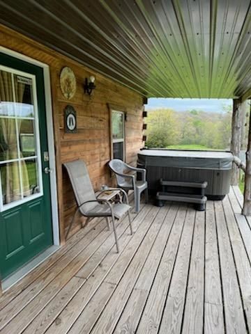 Hilltop Hideaway Log Cabin Resort — photo 20 of 43