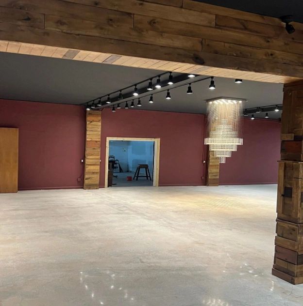Alpha Mid Building.png