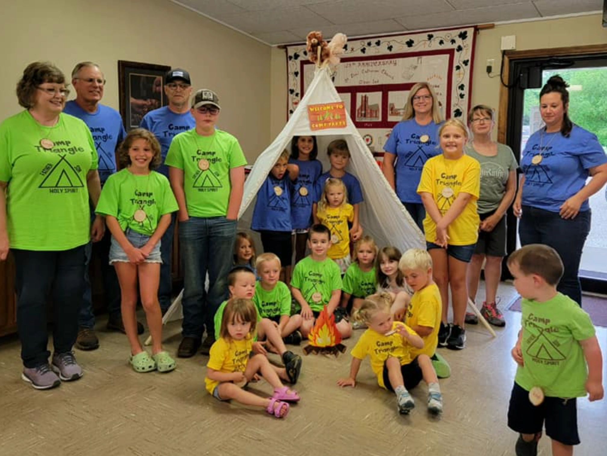 Embrace The Spirit Of Service Join St Paul Lutheran Church Mount Prospects Community Outreach - x6tju6k
