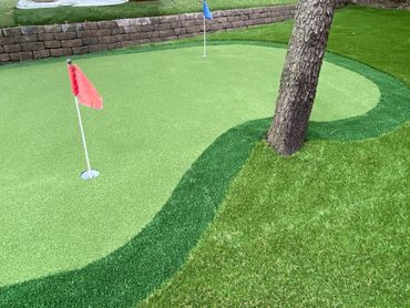 Double Fringe Putting Green