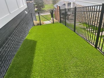 PET TURF