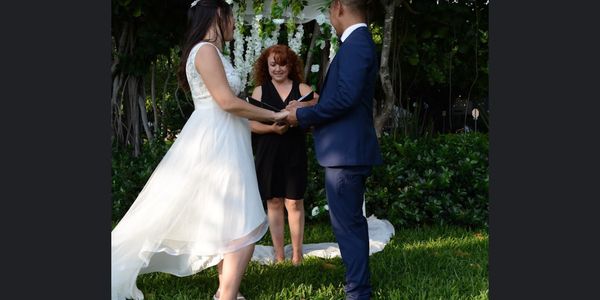 Miami Beach Marriage Officiant
Wedding Officiant in Brickell
Wedding Officiant in Downtown Miami

