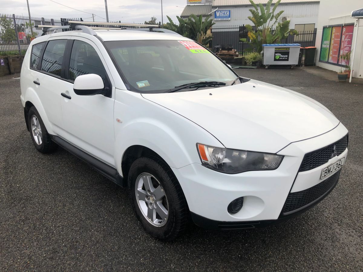 Mitsubishi outback универсал