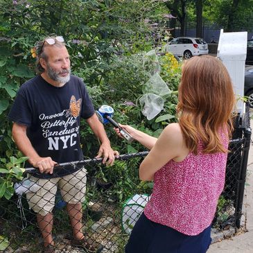 Keith DeCesare NY1 New Yorker of the Week (2021): NY1 news story.
