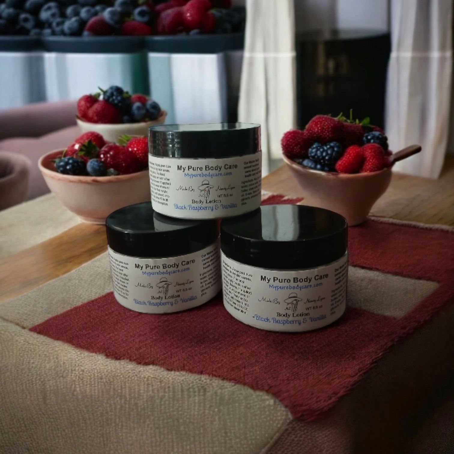 Black raspberry & vanilla body lotion 