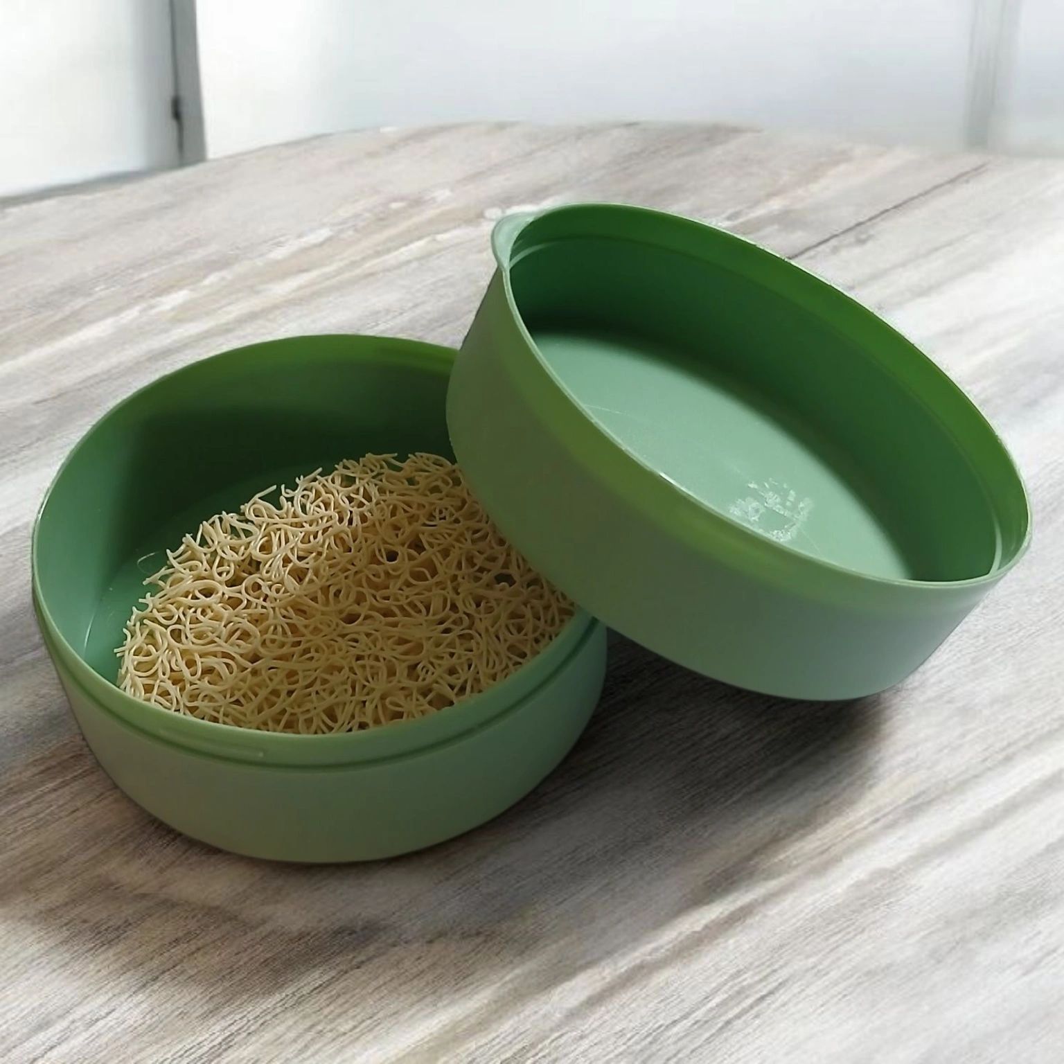 Shampoo and Conditioner Bar Container.  Great for travel and convenient for your bathroom at home. H