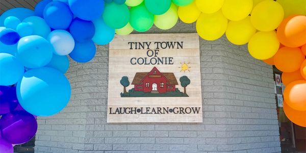 Balloon Column — Tiny Town