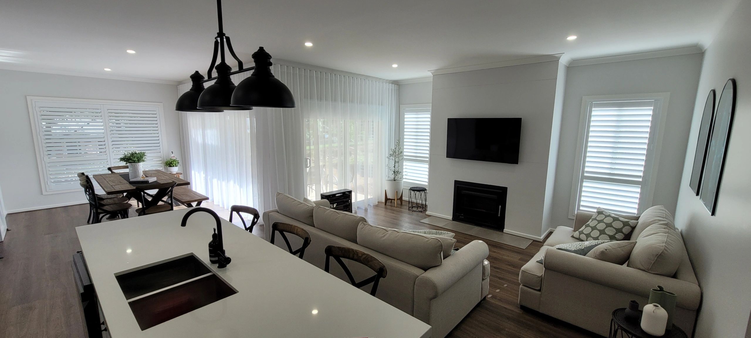 Western Screens Blinds & Awnings Home