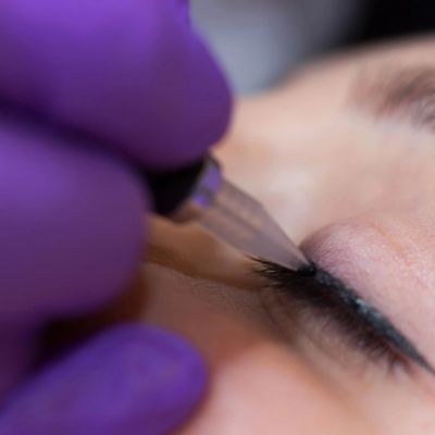 A person getting permanent makeup in Jacksonville, FL