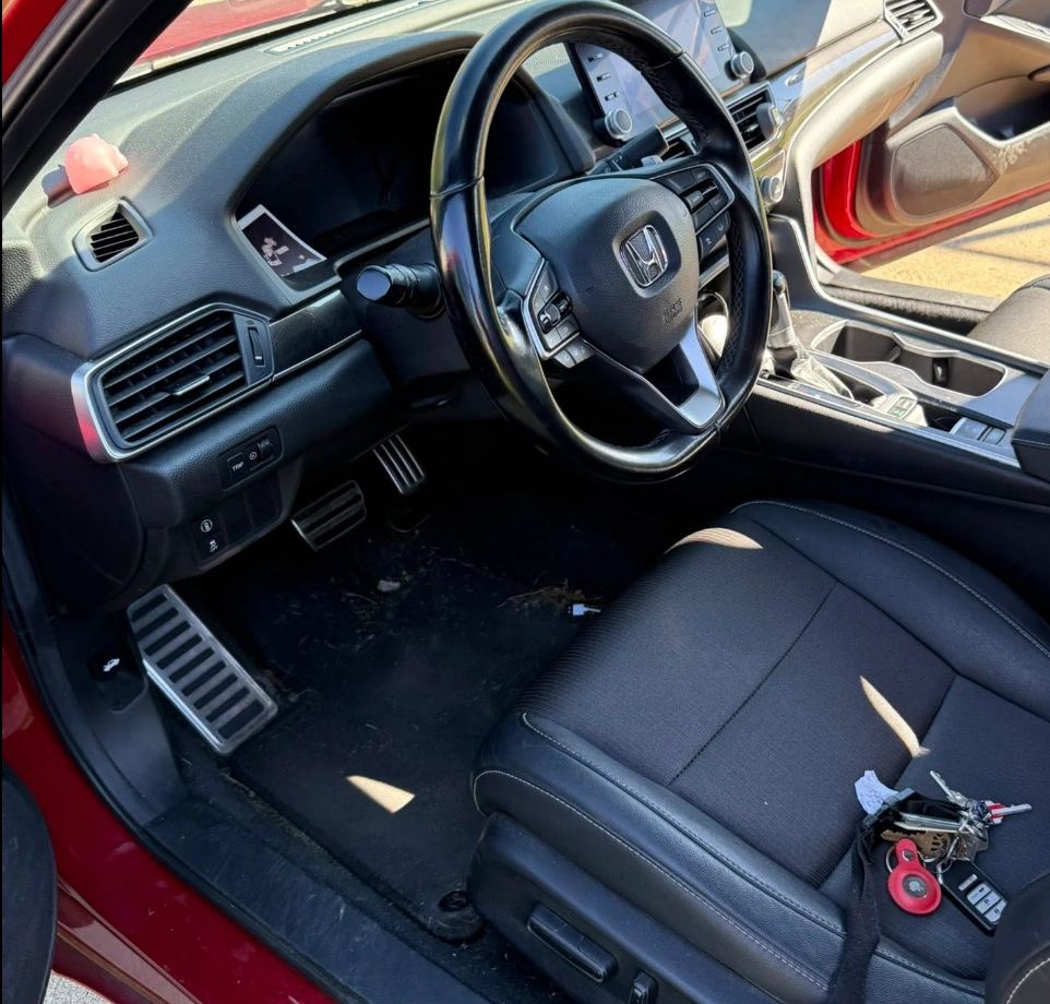 Interior of a car after a mobile auto detailing in Ontario Ohio