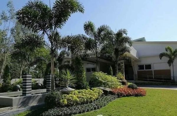 Residential landscaping services in Banashankari Bangalore with garden design, lawns, and stone work