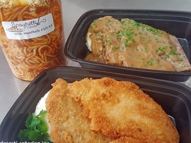 Our homemade Grab & Go Meals include:
Meatloaf & Mashed Potatoes
Spinach, 4-Cheese or Meat Lasagna
C