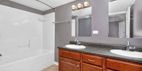 90 W. Elm St., Coal City, IL 60416