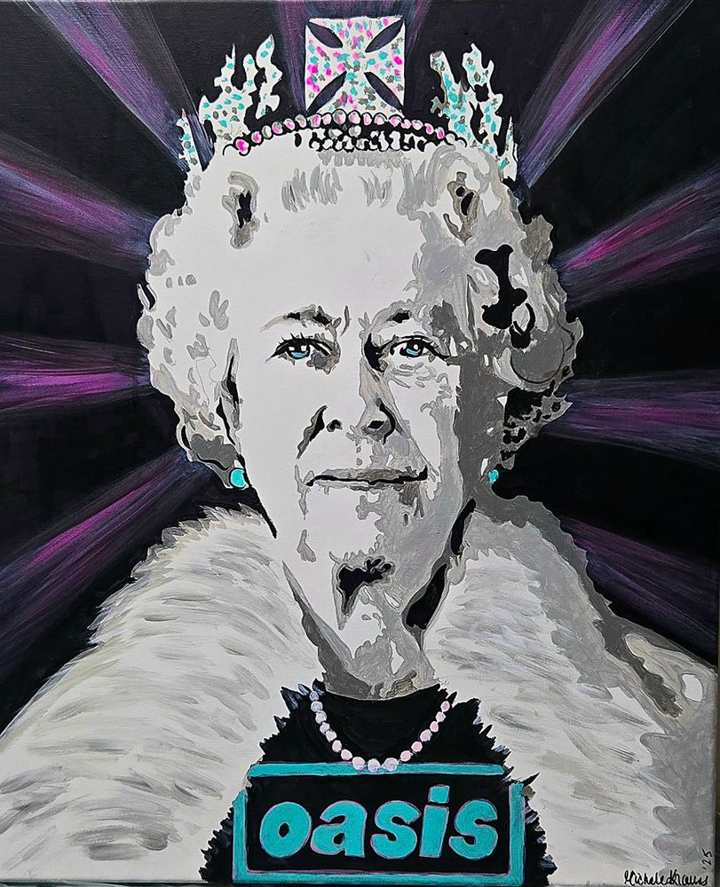Liz Loves Oasis
Queen Elizabeth Oasis shirt
Oasis shirt
Original oasis shirt