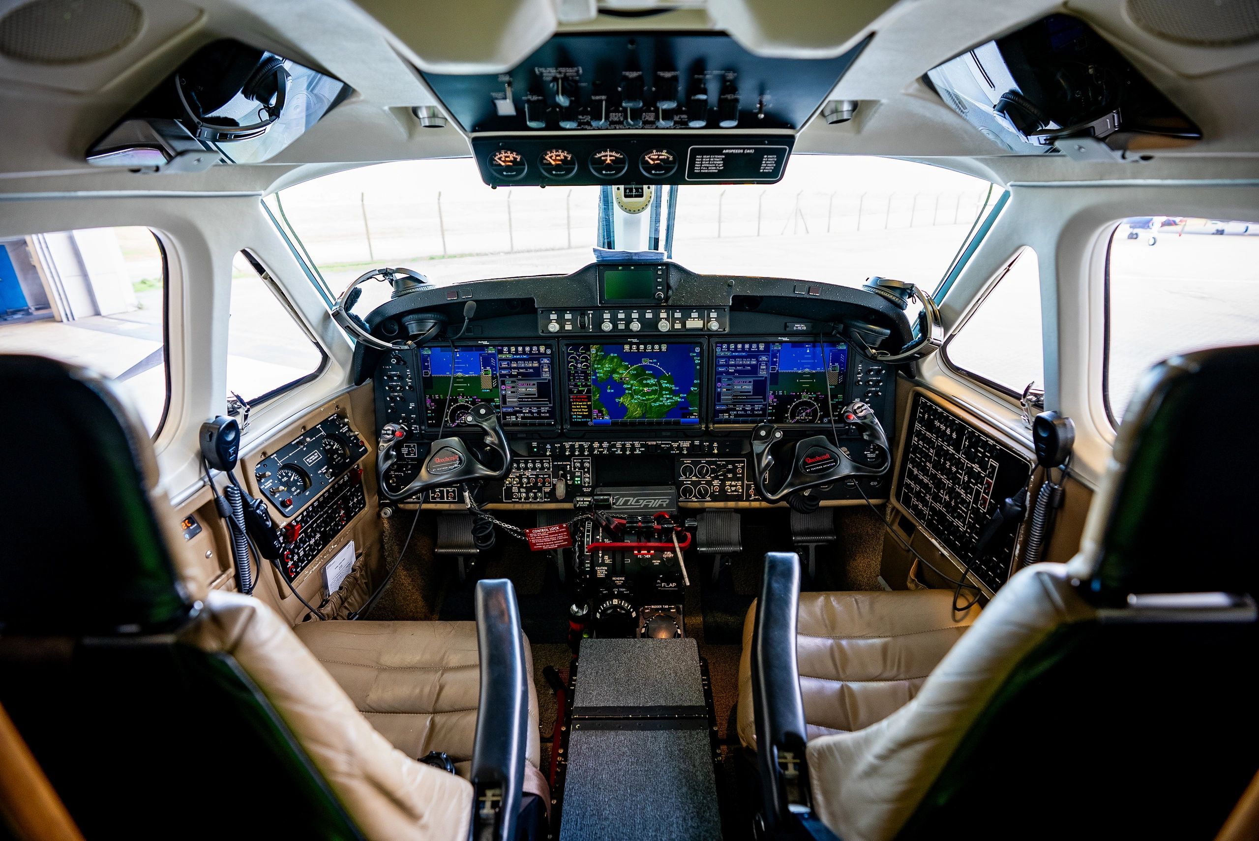2022 Beechcraft King Air 260 S/N BY-427, photo 3
