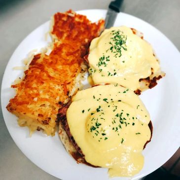 Eggs benedict in Green Valley, Arizona. Breakfast served all day. Brunch in Sahuarita, AZ