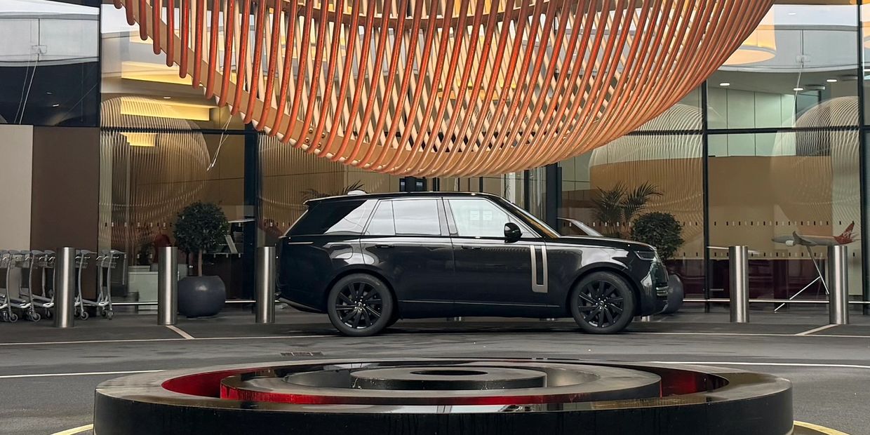 airport transfers hockley essex heathrow gatwick stansted 