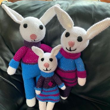 crochet critters; crochet rabbits; 