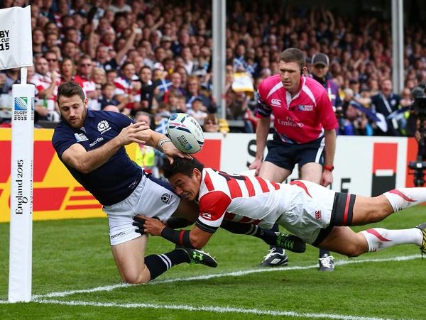rugby tackling