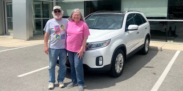 Bill and Shawn from Youngstown, OH
Just Sold Us Their 2015 Kia Sorento
& 𝐆𝐨𝐭 𝐏𝐚𝐢𝐝 𝐌𝐎𝐑𝐄 𝐟𝐨𝐫 𝐭𝐡𝐞𝐢𝐫 𝐕𝐄𝐇𝐈𝐂𝐋𝐄!