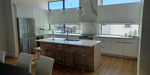 kitchen cabinets and kitchen islands