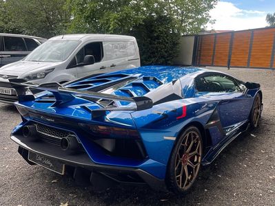 A Lamborghini that’s just been valeted by elite valeting Nottingham.