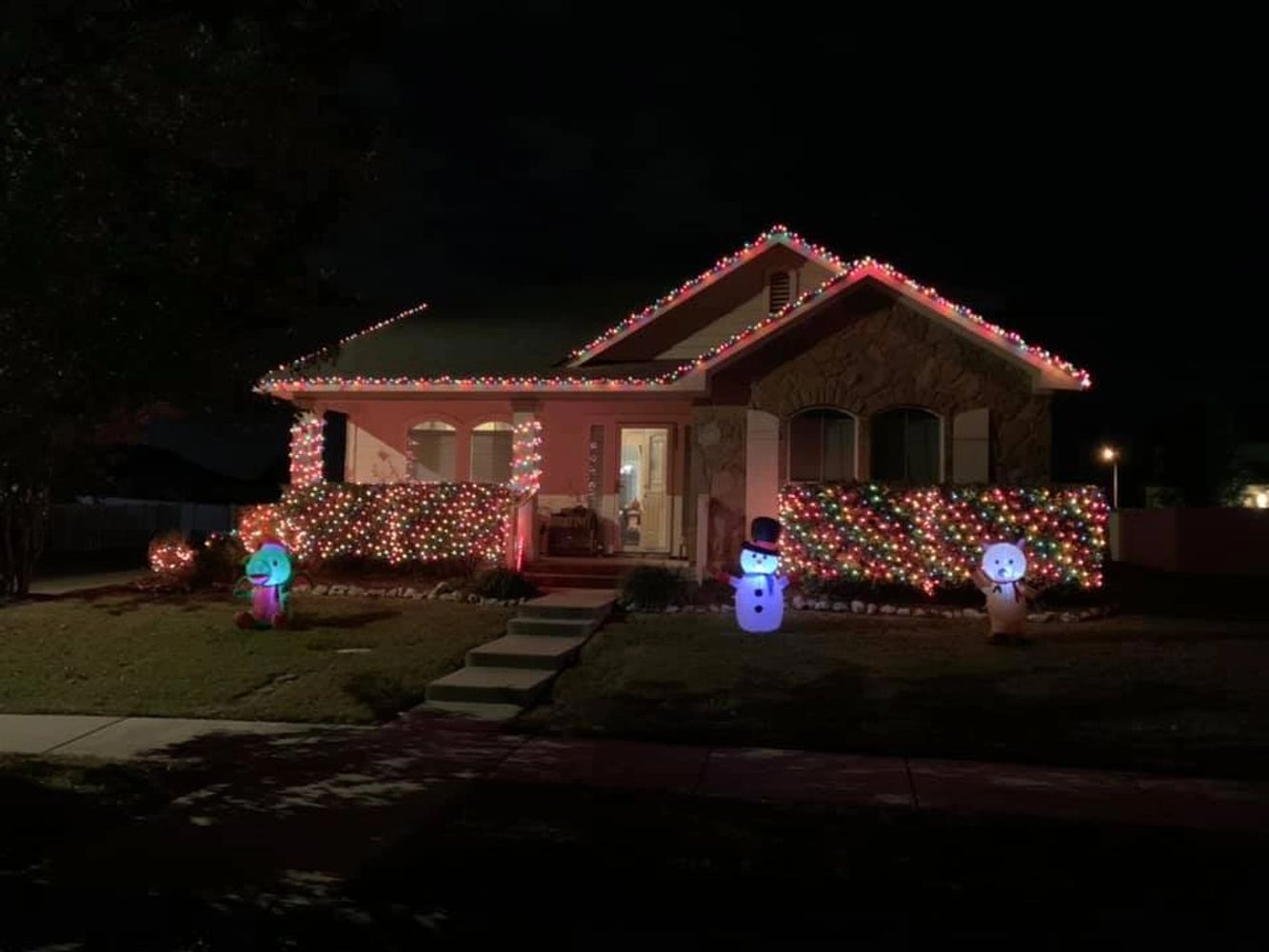 Call for your holiday lighting appointments.